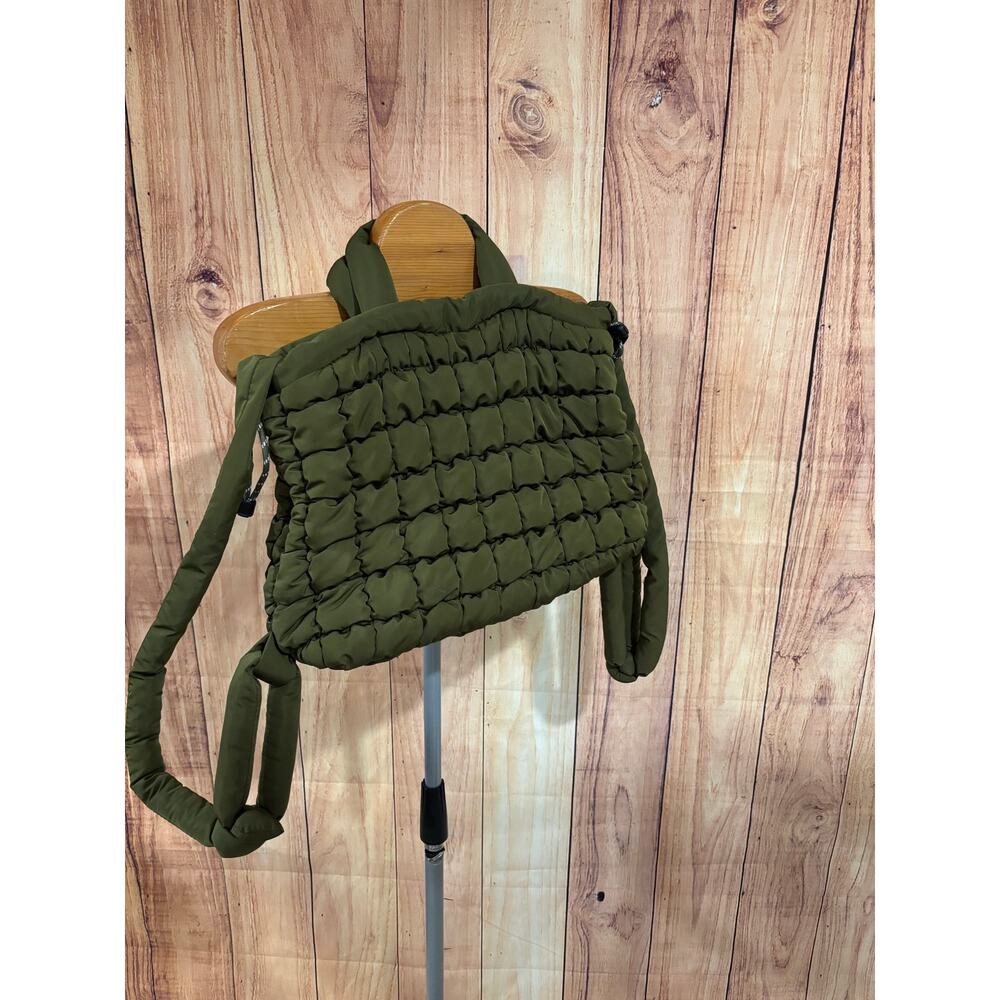 Puffer quilted tote backpack army green medium size